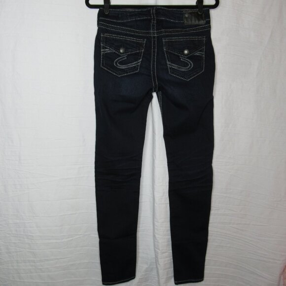 SILVER Suki Super Stretch Jeans 28 DK wash - Picture 3 of 4